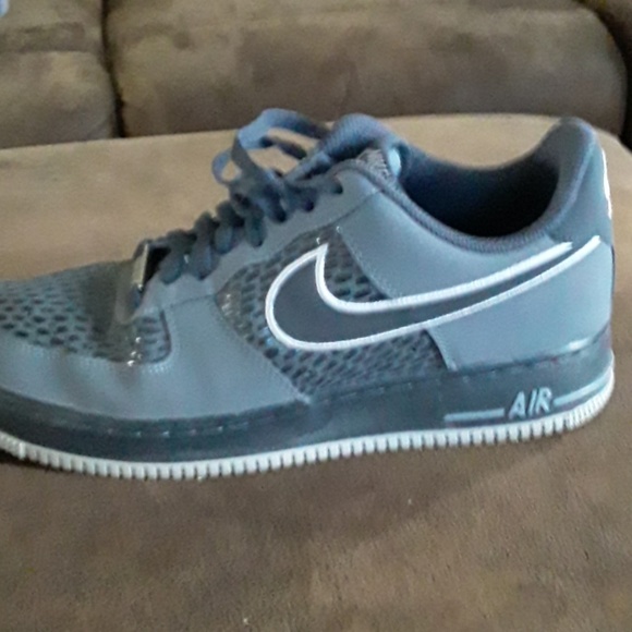 Nike Air Force Ones - Picture 2 of 4